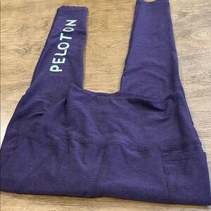 Beyond Yoga x Peloton leggings